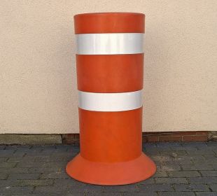 Słupek parkingowy blokujący ostrzegawczy | PCV, 90 cm, na stopie, gruby, szeroki